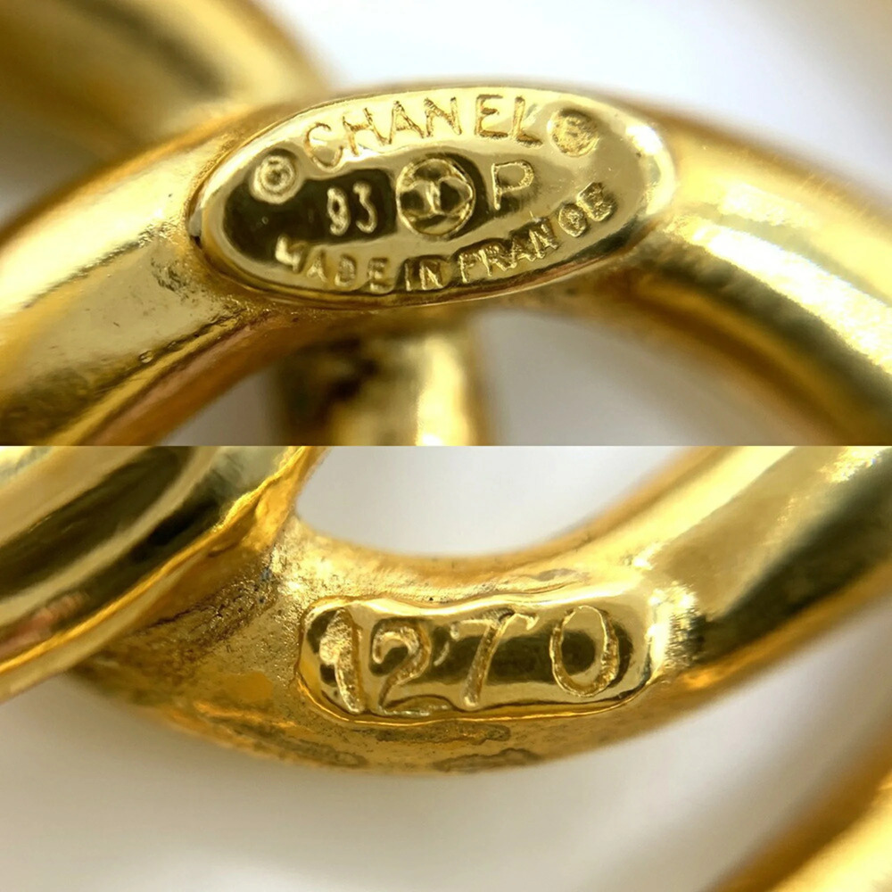 CHANEL Authentic Gold Logo Brooch - Picture 6 of 6